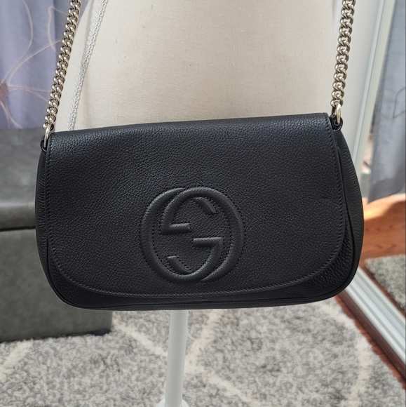 Gucci Handbags - Authentic Gucci bag
